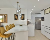 Resale - apartment - Estepona - Costalita