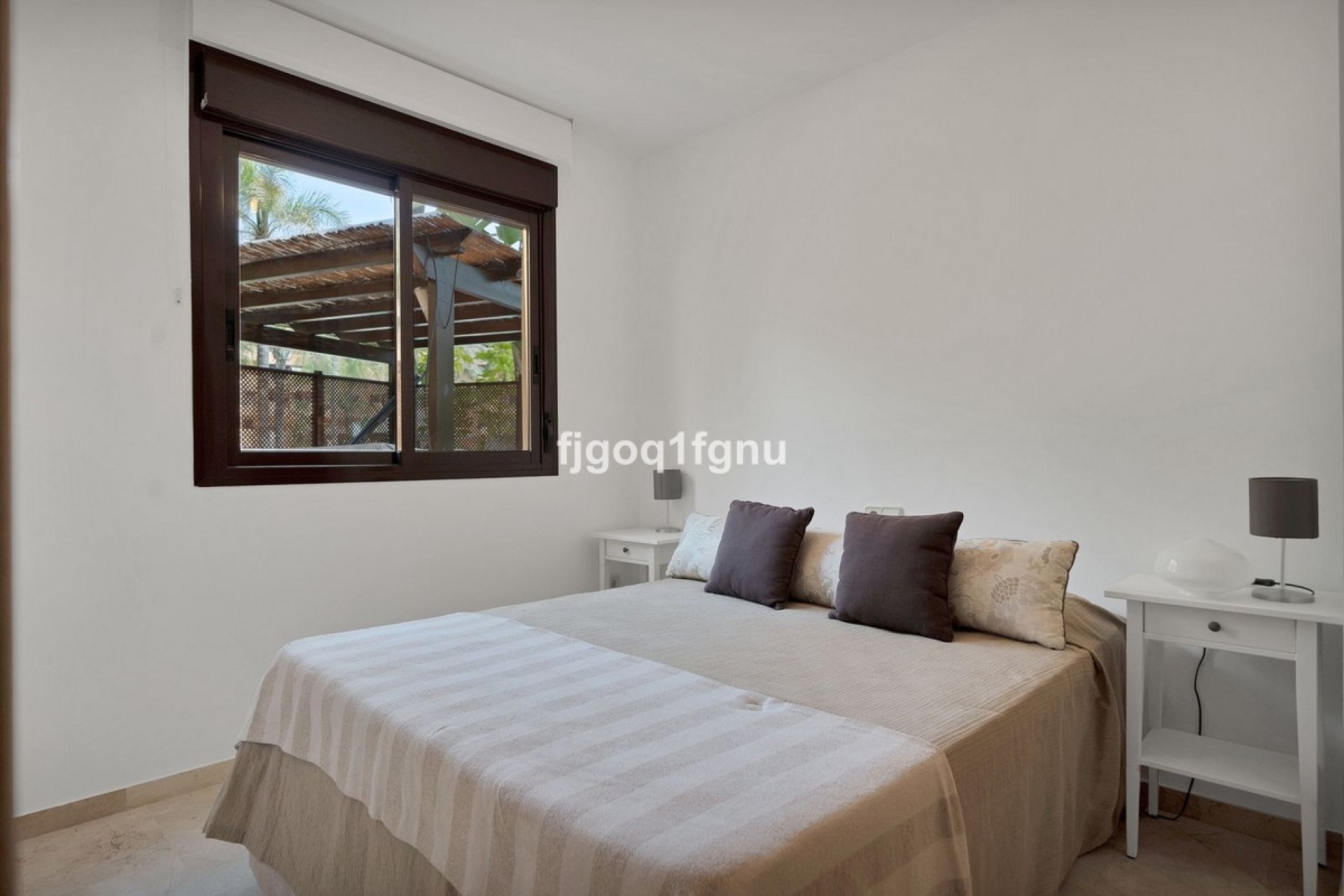 Resale - apartment - Estepona - Costalita
