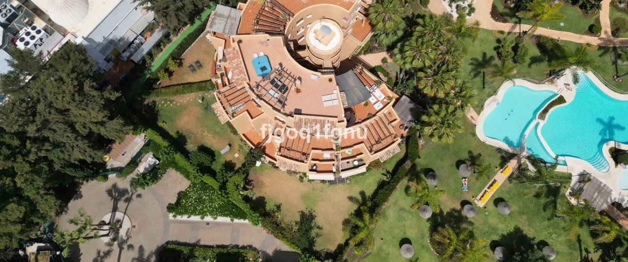 Resale - apartment - Estepona - Costalita