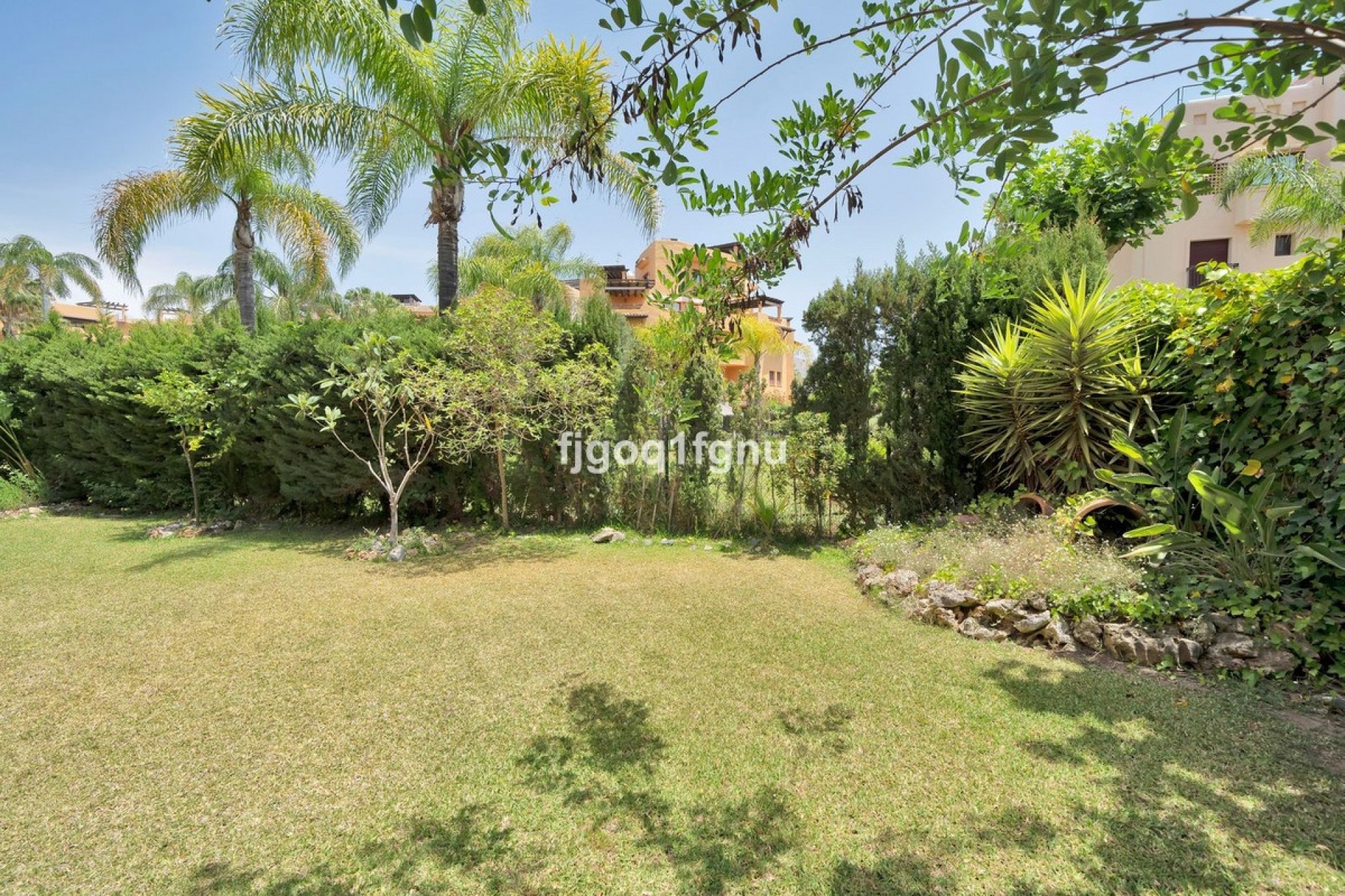 Resale - apartment - Estepona - Costalita