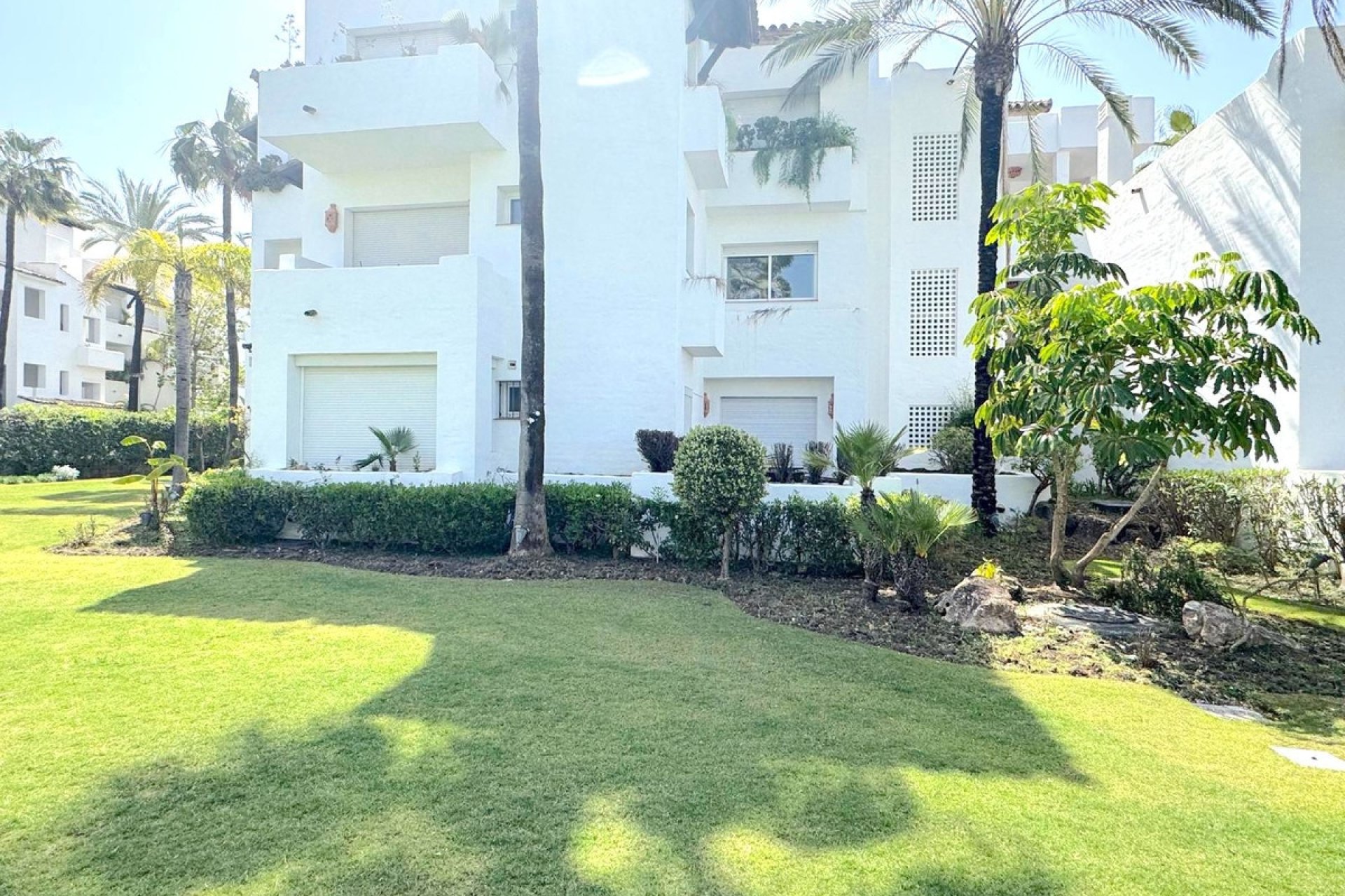 Resale - apartment - Estepona - Costalita