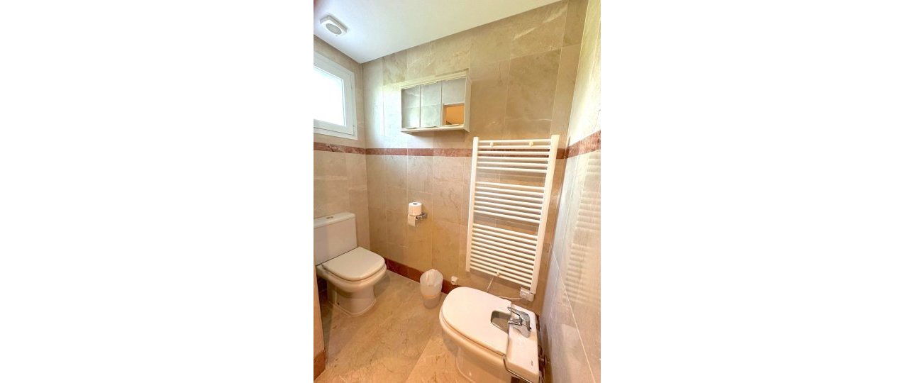 Resale - apartment - Estepona - Costalita