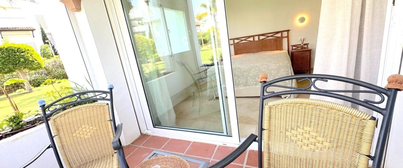 Resale - apartment - Estepona - Costalita