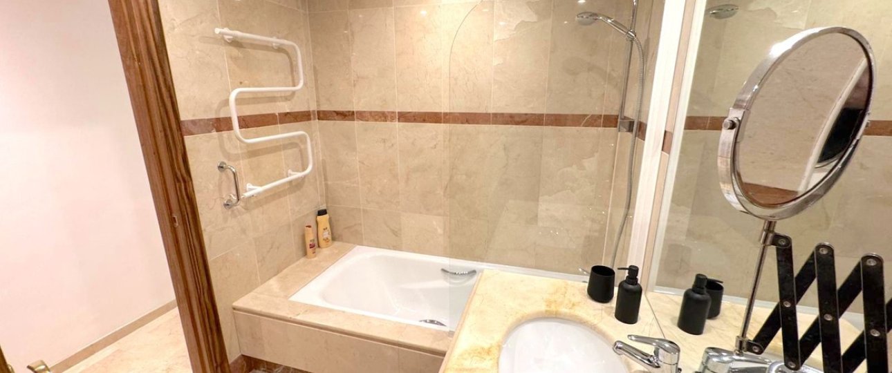 Resale - apartment - Estepona - Costalita