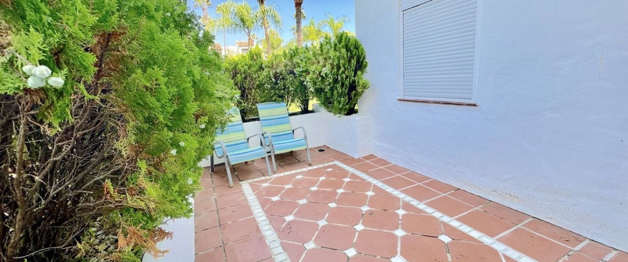 Resale - apartment - Estepona - Costalita