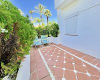 Resale - apartment - Estepona - Costalita