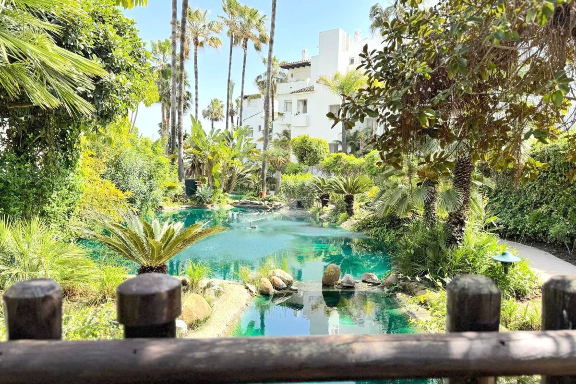 Resale - apartment - Estepona - Costalita