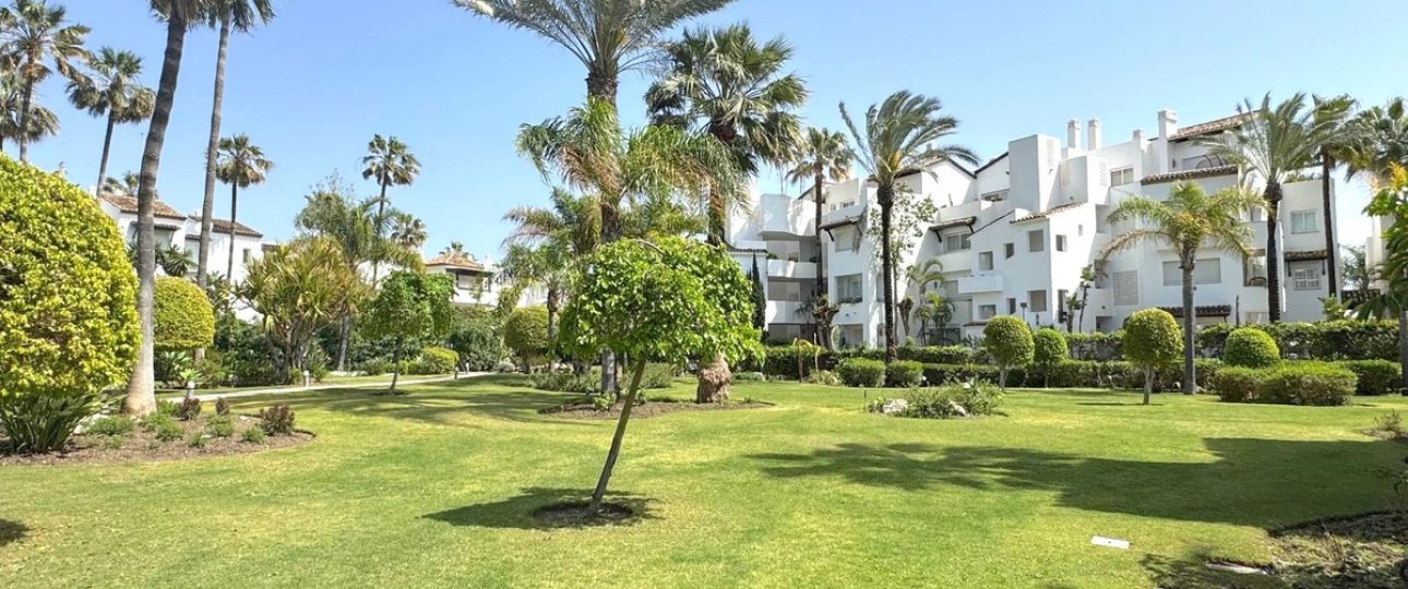 Resale - apartment - Estepona - Costalita