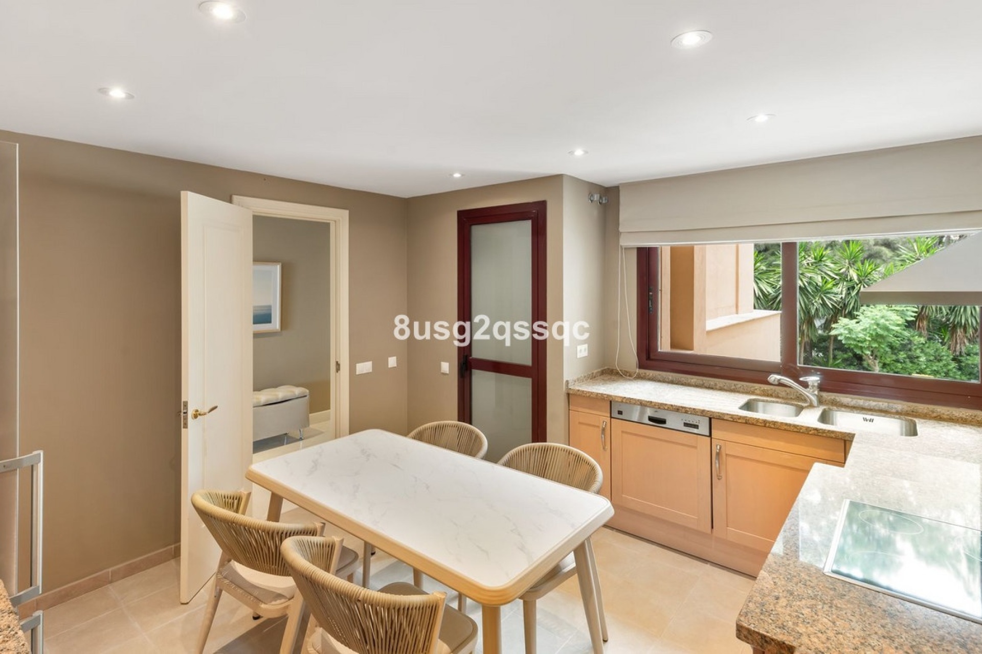 Resale - apartment - Estepona - Costalita