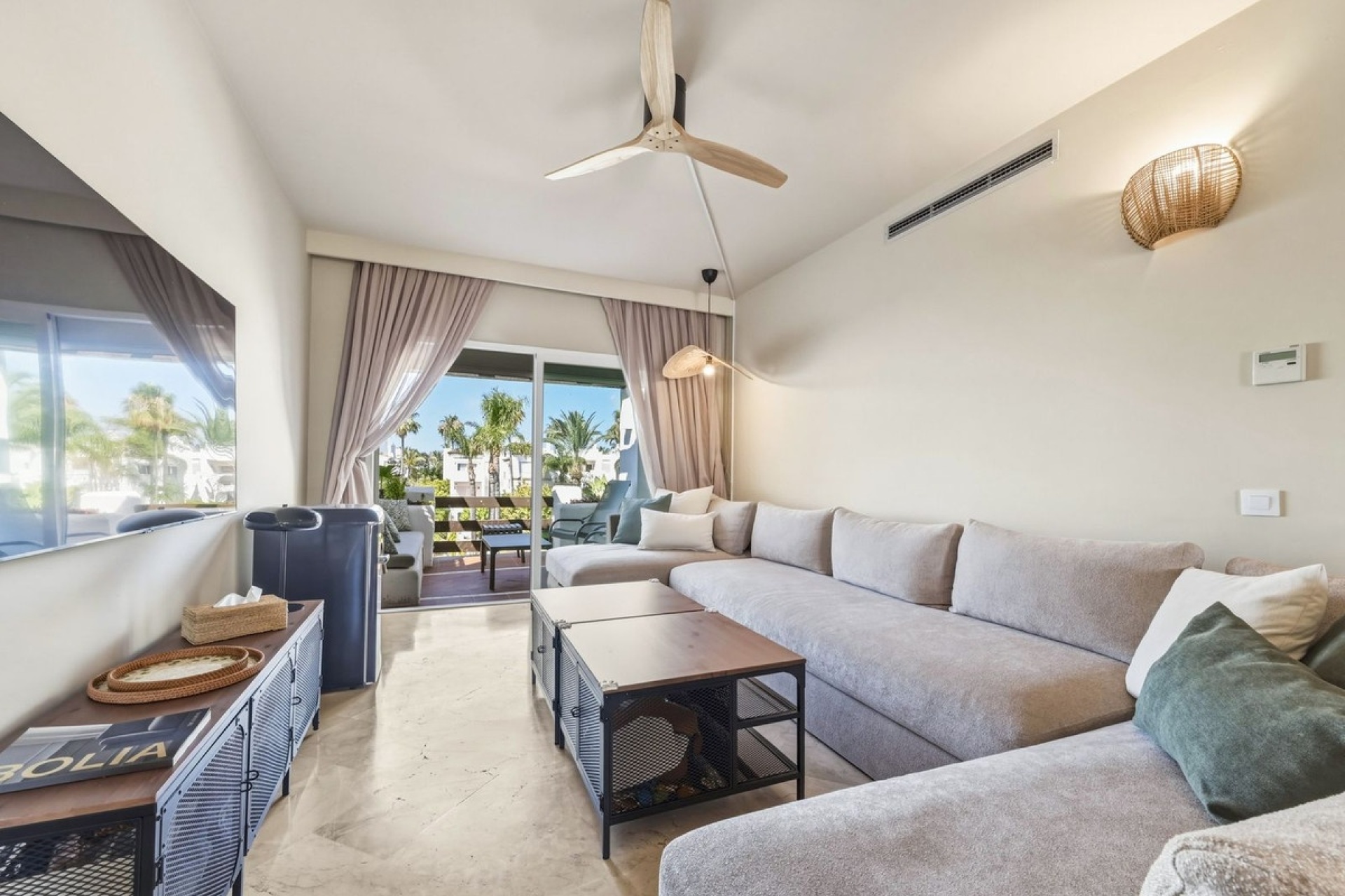 Resale - apartment - Estepona - Costalita