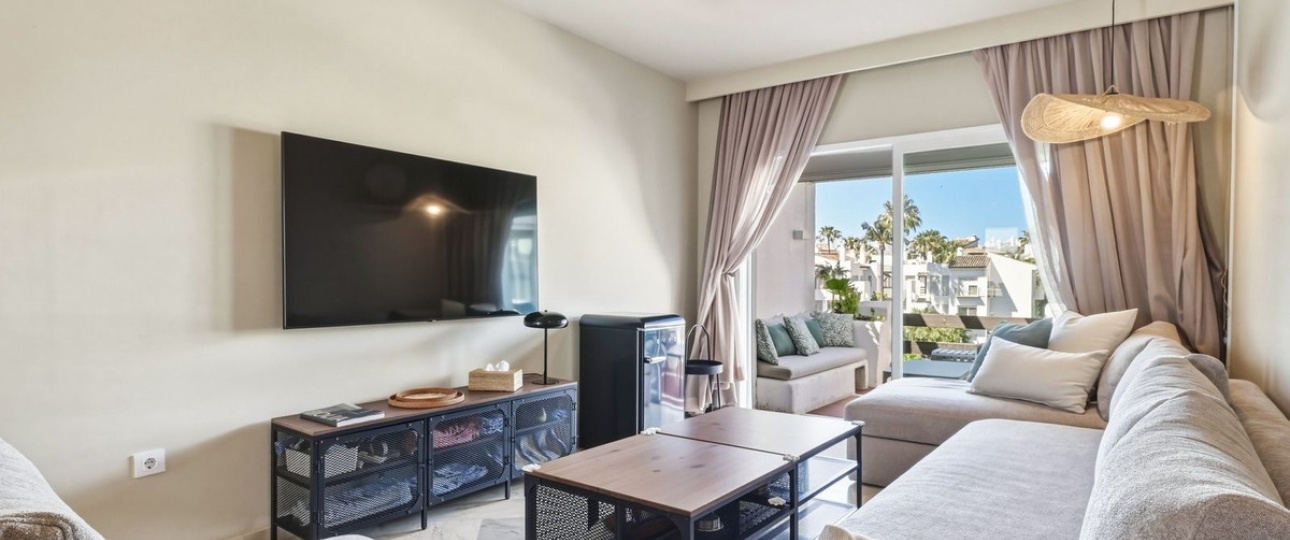 Resale - apartment - Estepona - Costalita