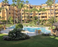 Resale - apartment - Estepona - Costalita