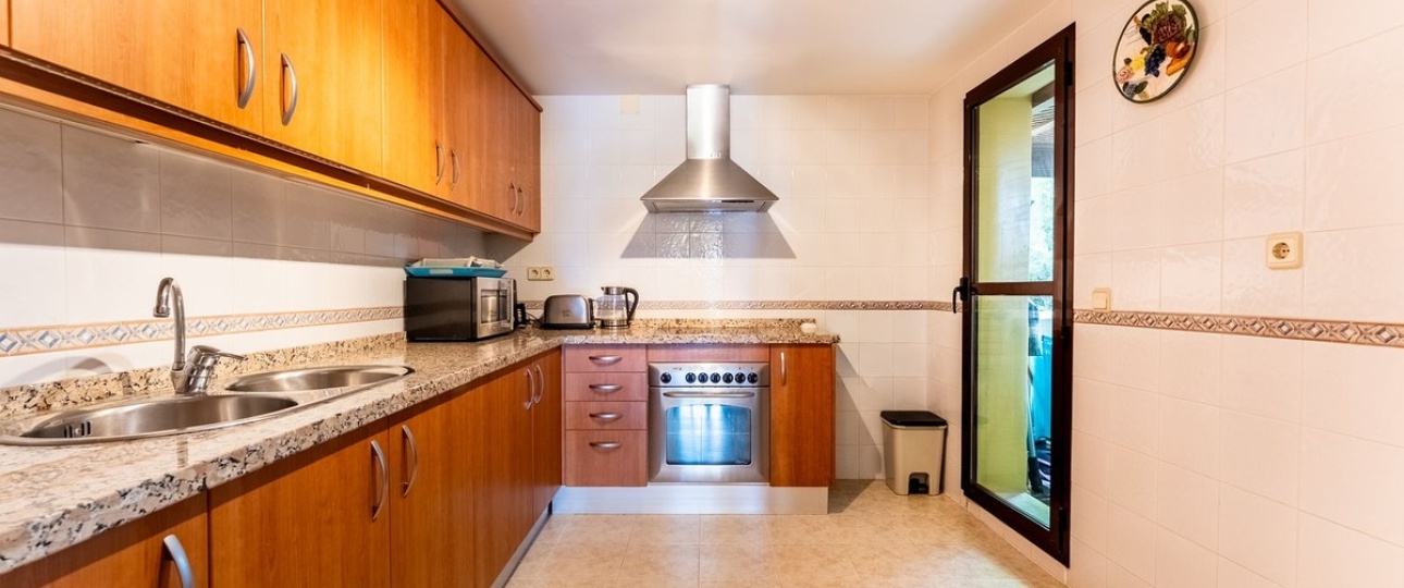 Resale - apartment - Estepona - Costalita
