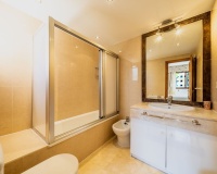 Resale - apartment - Estepona - Costalita
