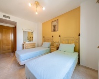 Resale - apartment - Estepona - Costalita