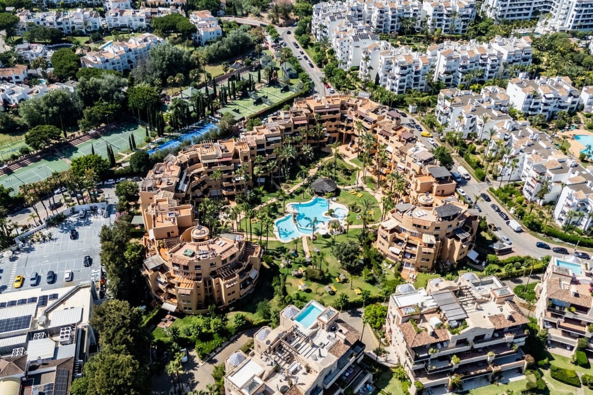 Resale - apartment - Estepona - Costalita