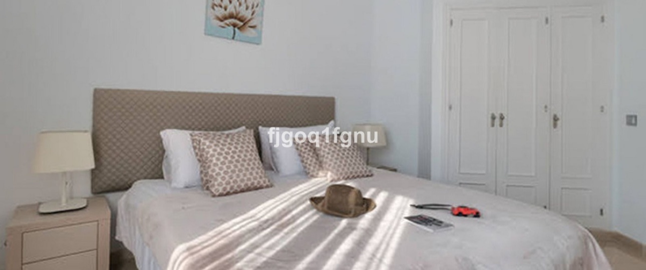 Resale - apartment - Estepona - Costalita