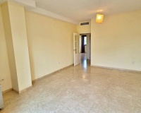 Resale - apartment - Estepona - Costalita