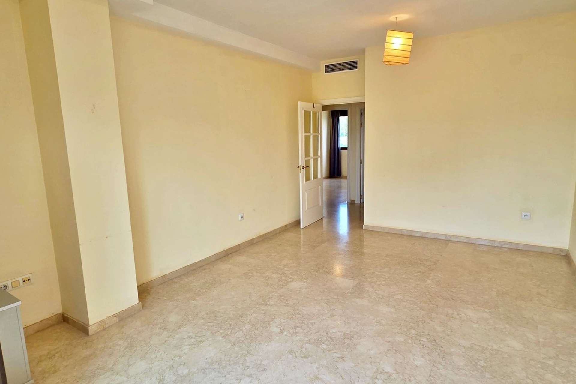 Resale - apartment - Estepona - Costalita