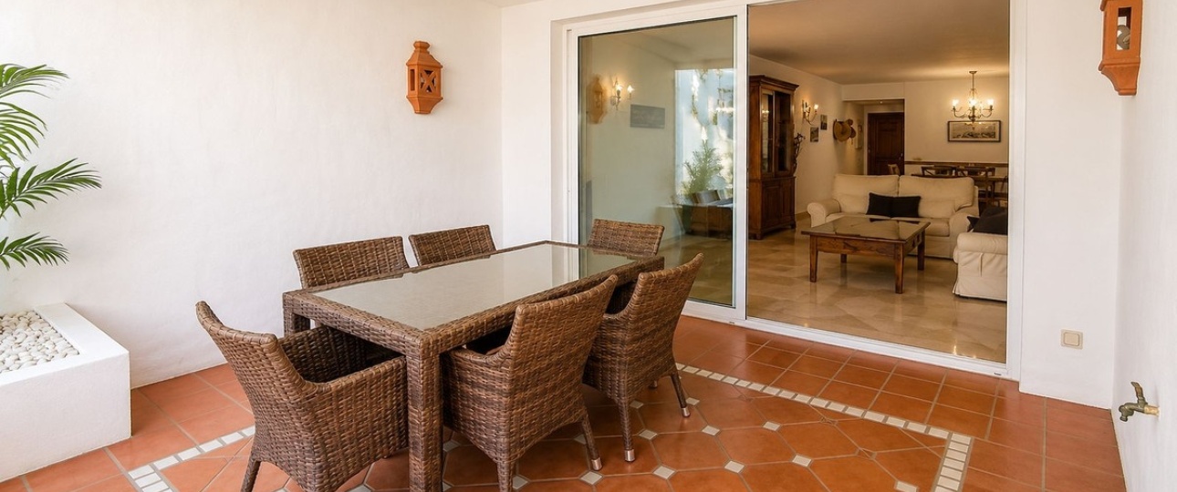 Resale - apartment - Estepona - Costalita