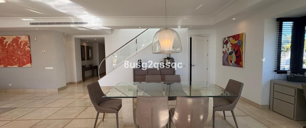 Resale - apartment - Estepona - Costalita