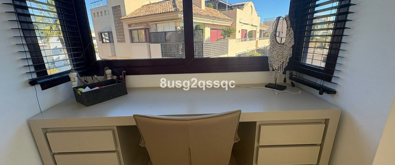 Resale - apartment - Estepona - Costalita