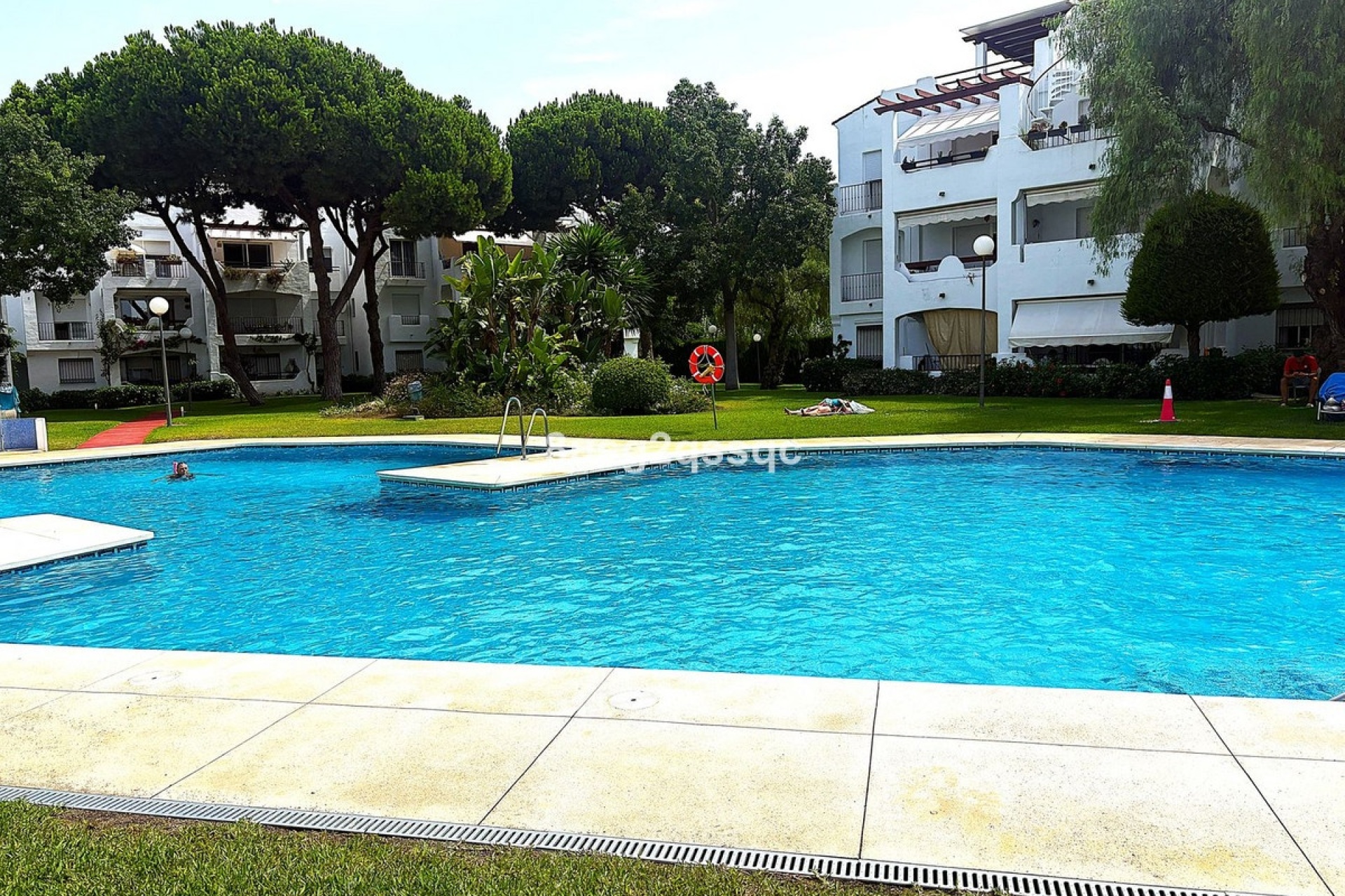 Resale - apartment - Estepona - Costalita