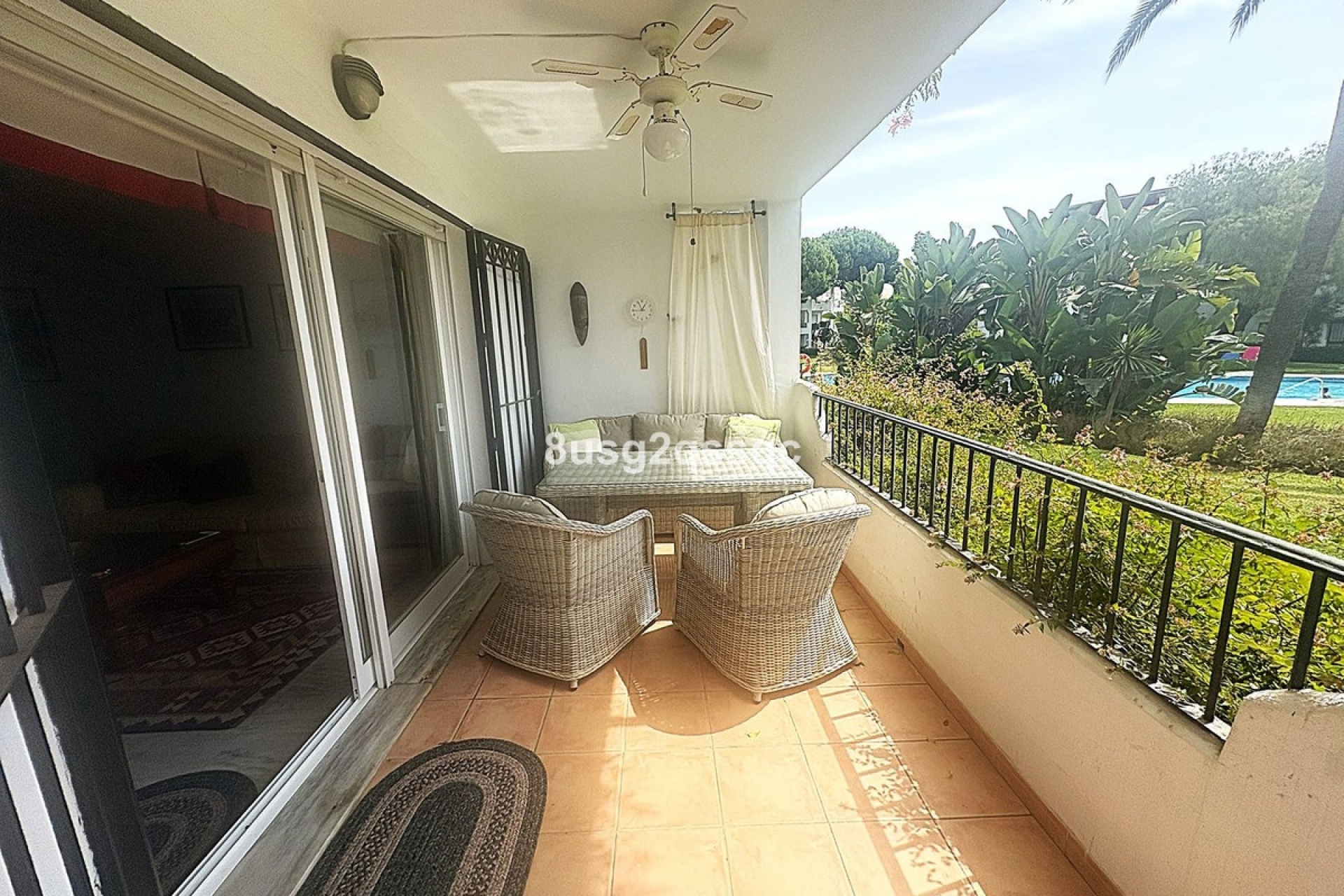 Resale - apartment - Estepona - Costalita