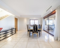 Resale - apartment - Estepona - Costalita