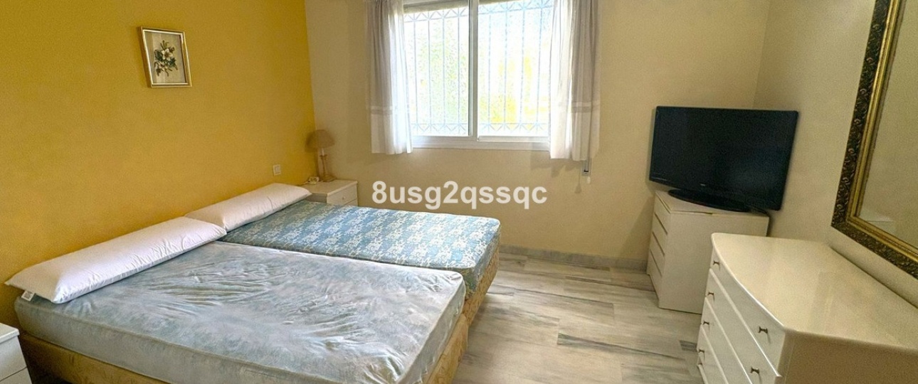Resale - apartment - Estepona - Costalita