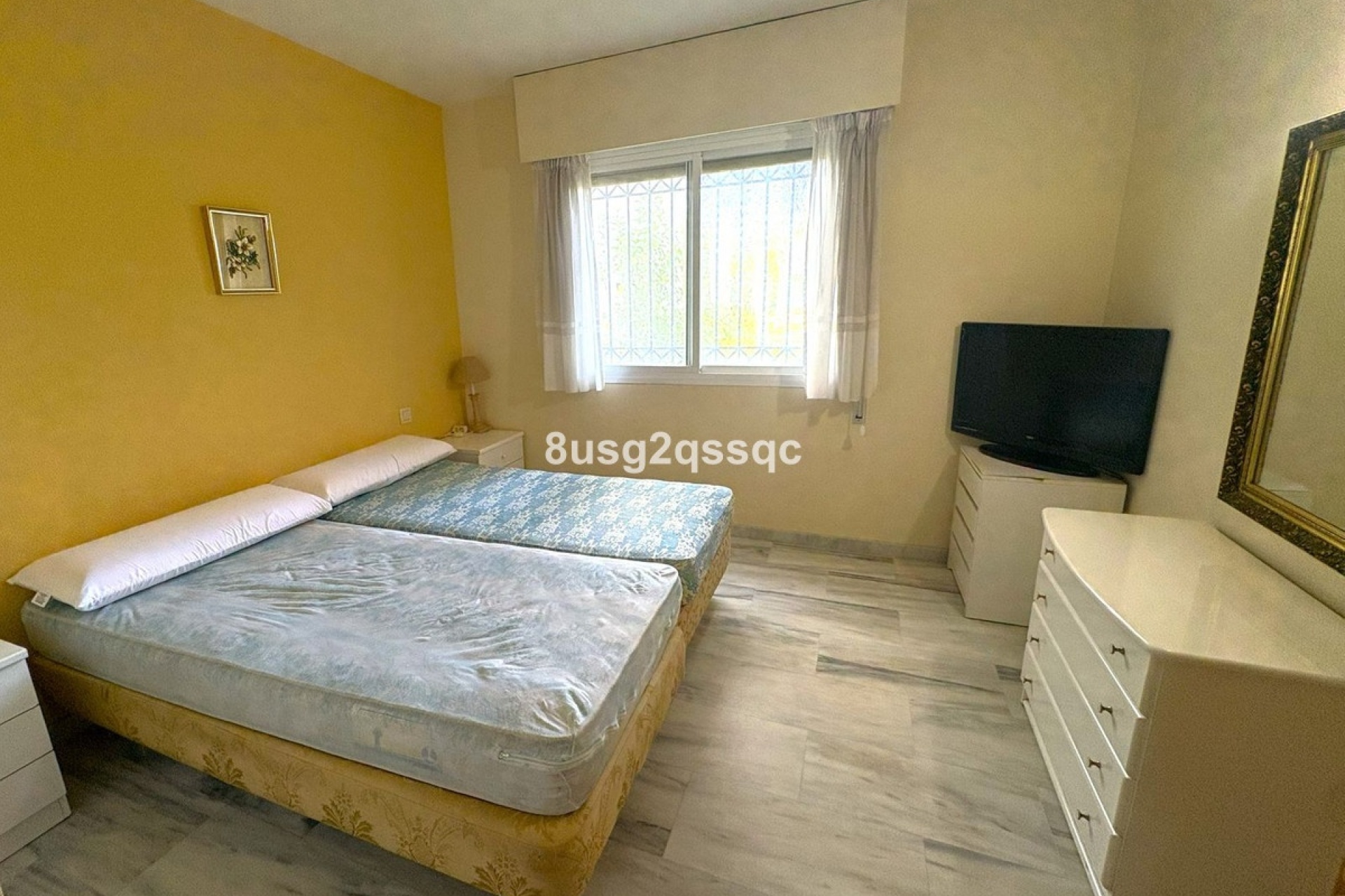 Resale - apartment - Estepona - Costalita