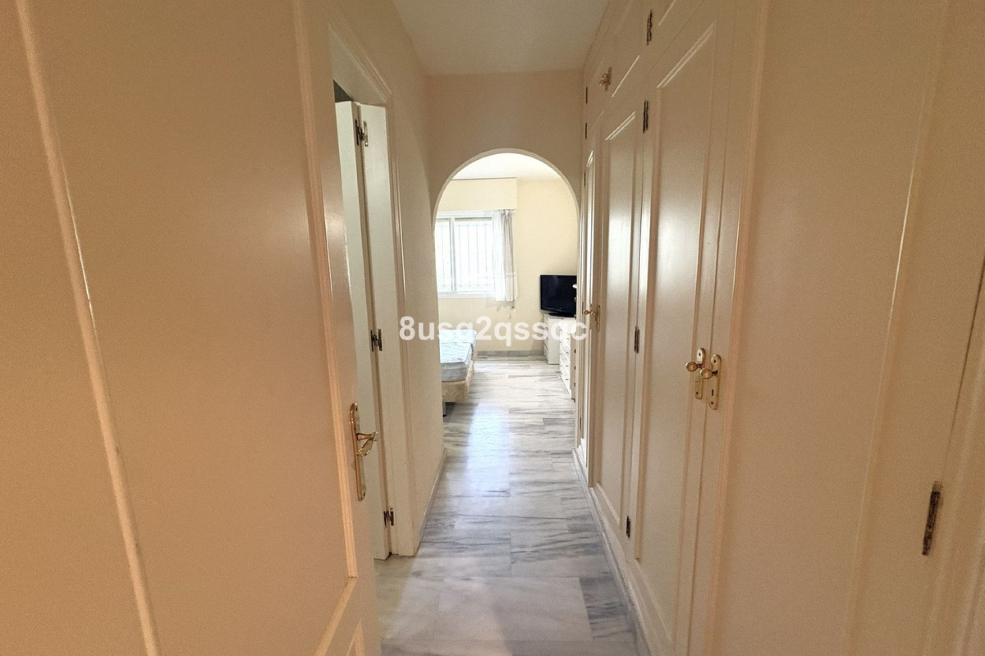 Resale - apartment - Estepona - Costalita