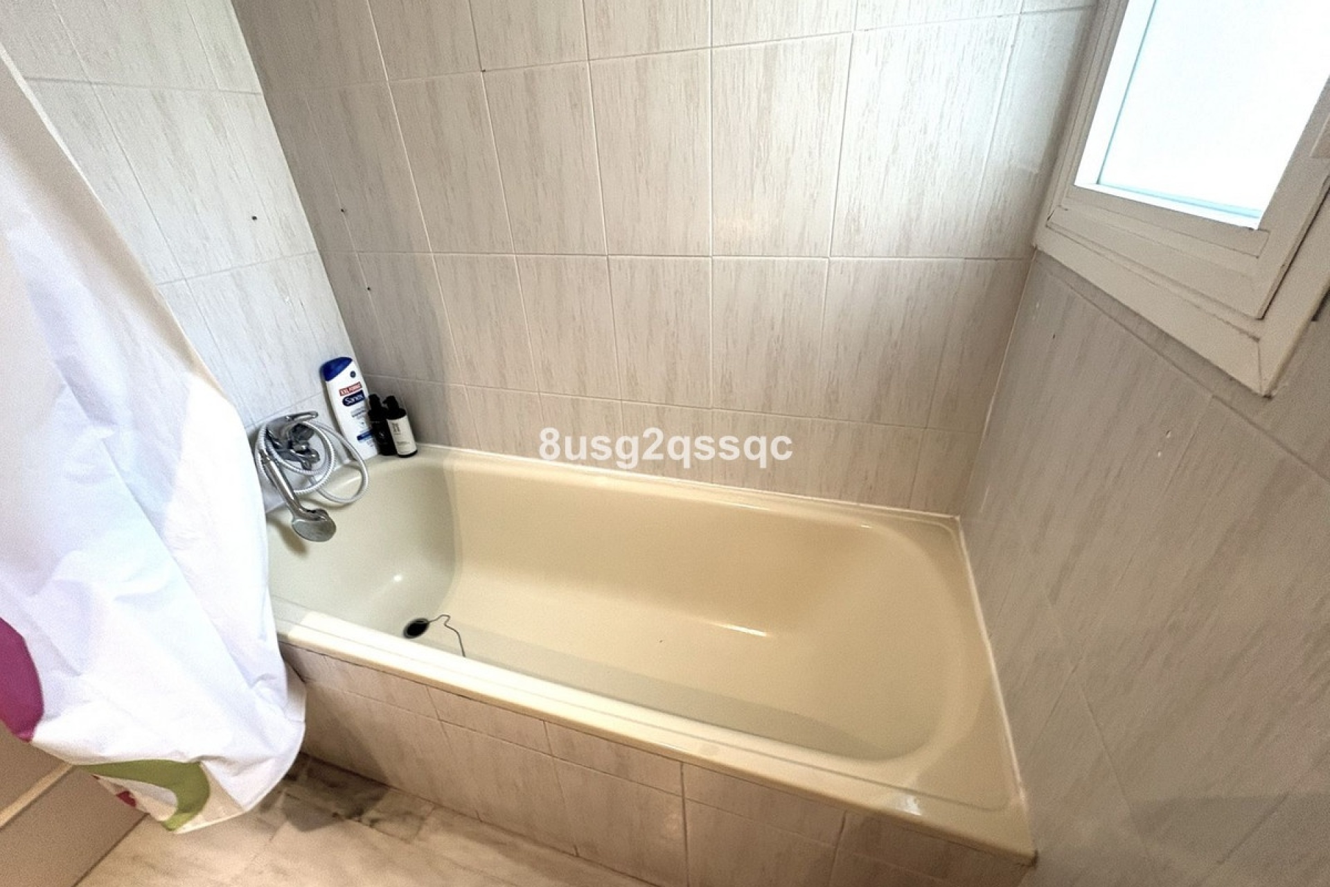 Resale - apartment - Estepona - Costalita
