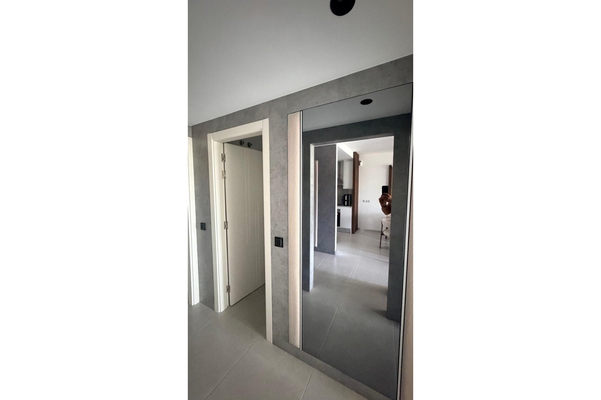 Resale - apartment - Estepona - Costalita