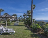 Resale - apartment - Estepona - Costalita