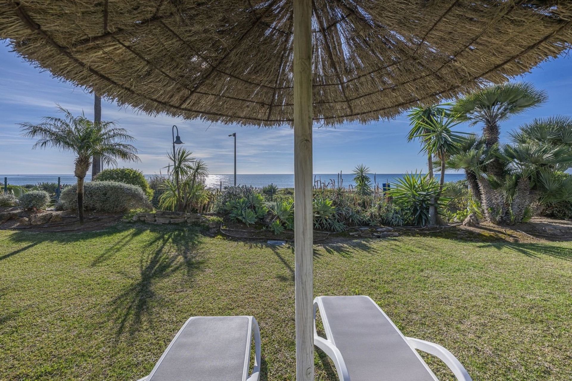 Resale - apartment - Estepona - Costalita