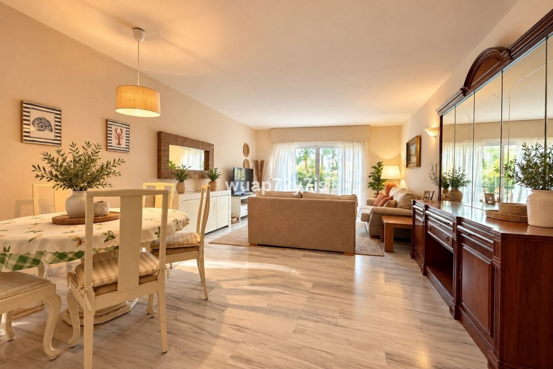 Resale - apartment - Estepona - Costalita