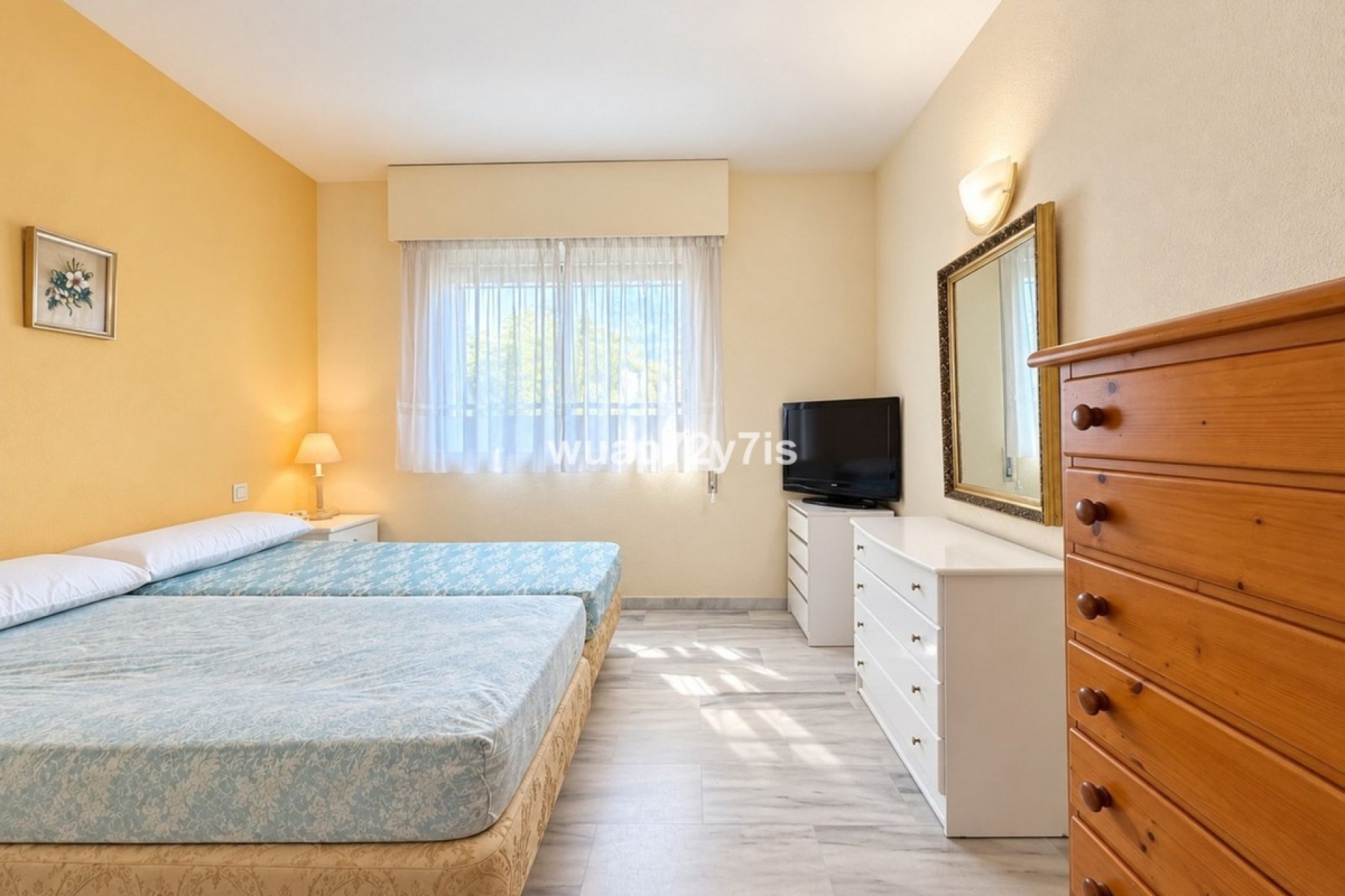 Resale - apartment - Estepona - Costalita