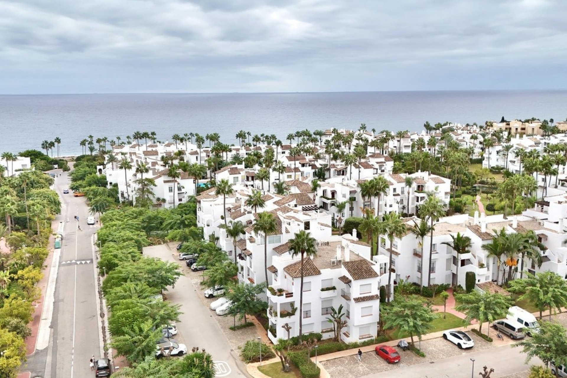 Resale - apartment - Estepona - Costalita