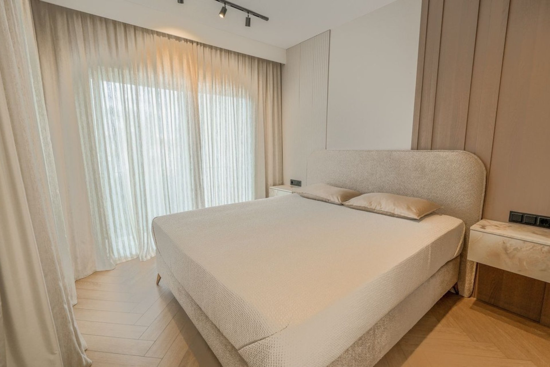 Resale - apartment - Estepona - Costalita