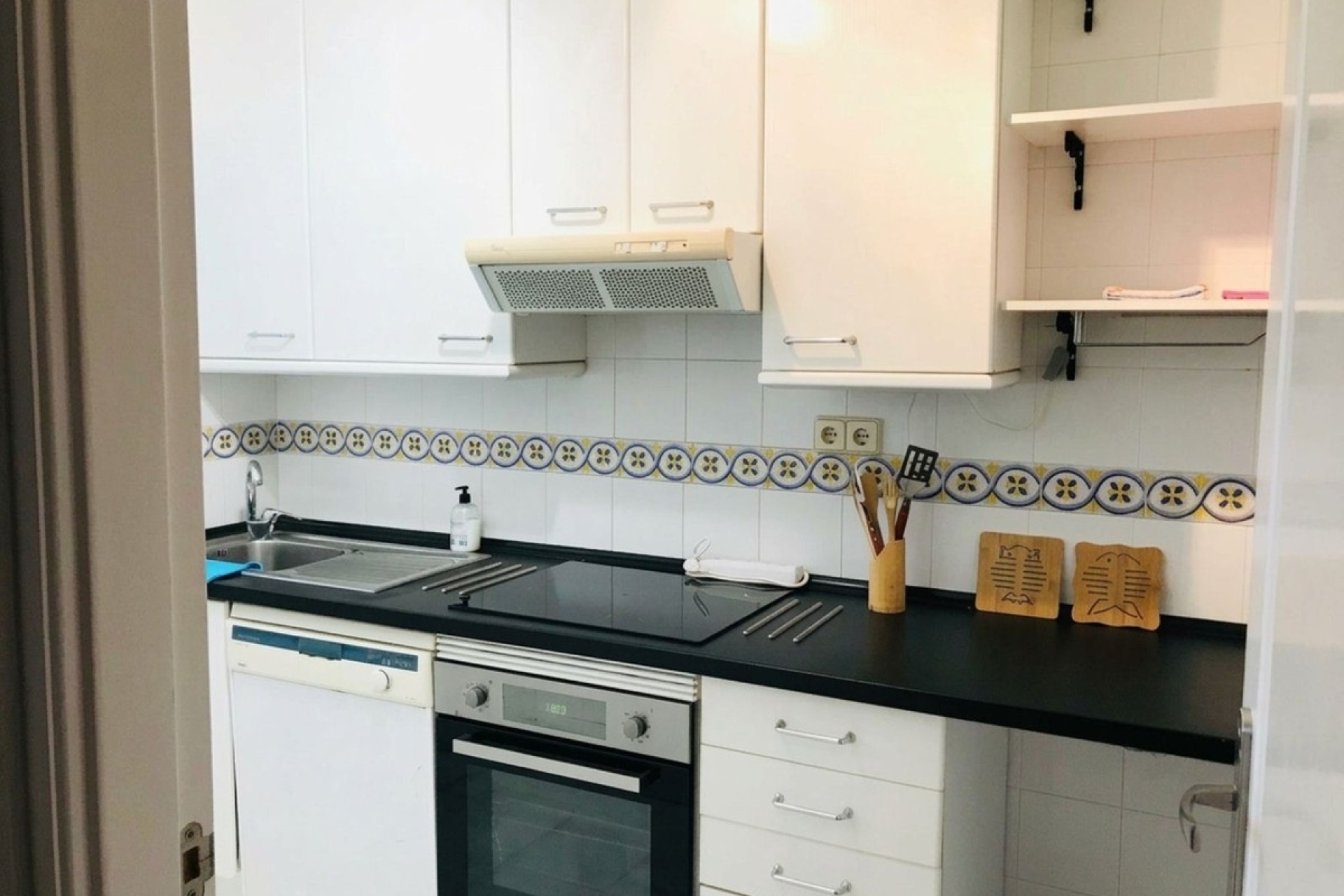Resale - apartment - Estepona - Costalita