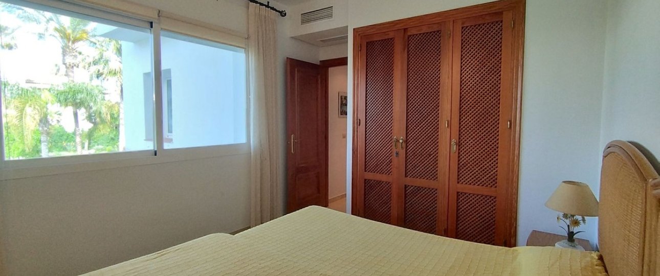 Resale - apartment - Estepona - Costalita