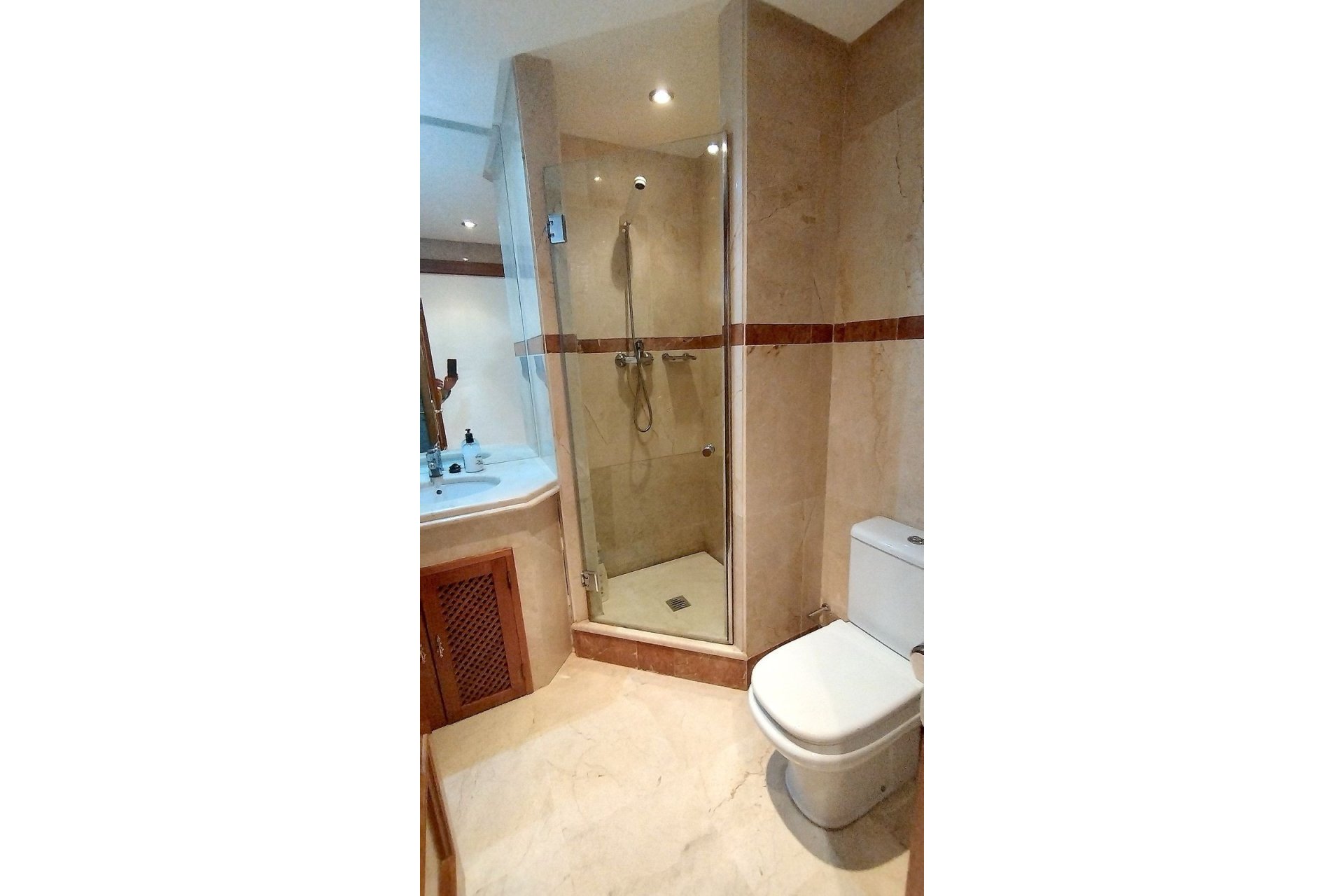 Resale - apartment - Estepona - Costalita