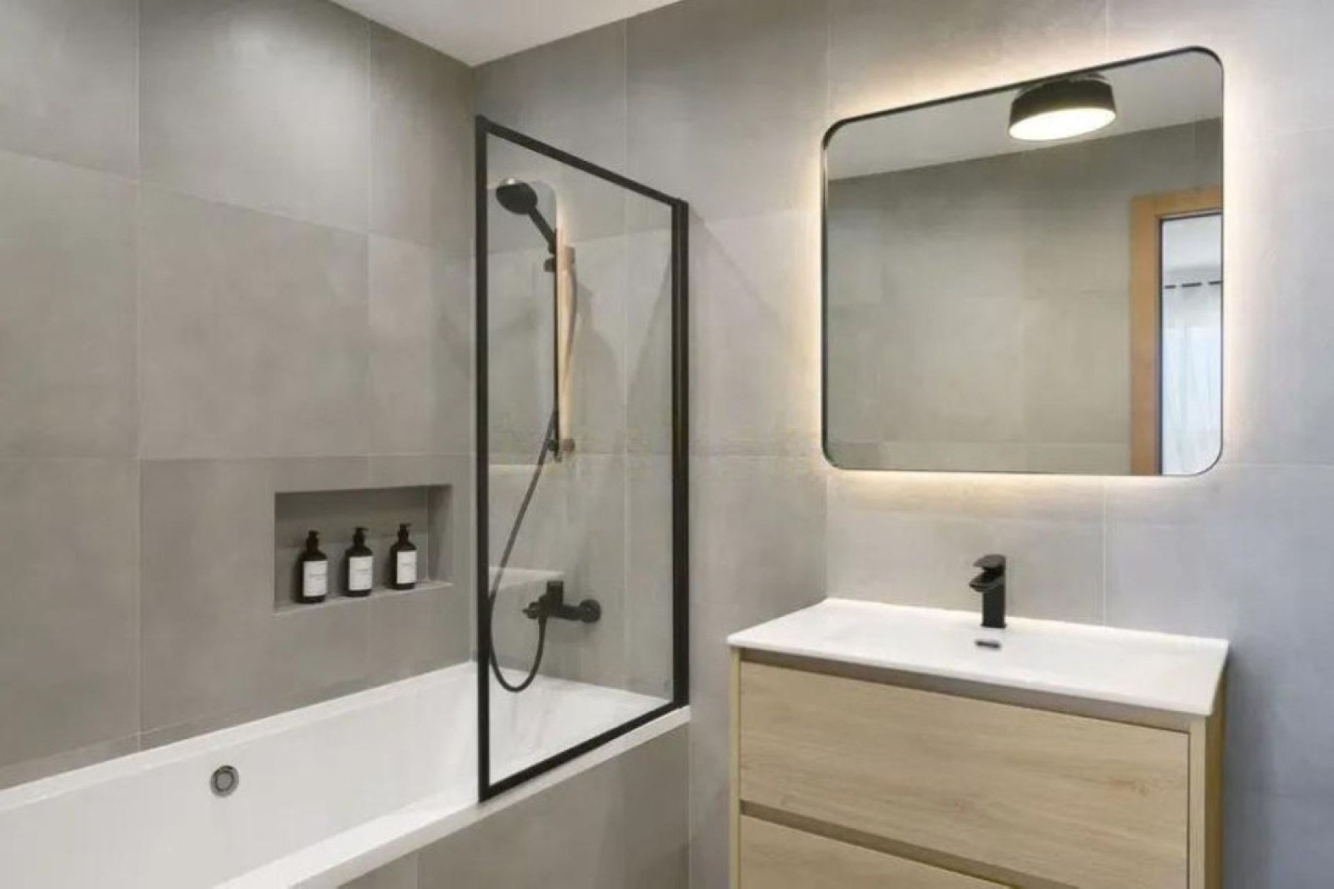Resale - apartment - Estepona - Diana Park