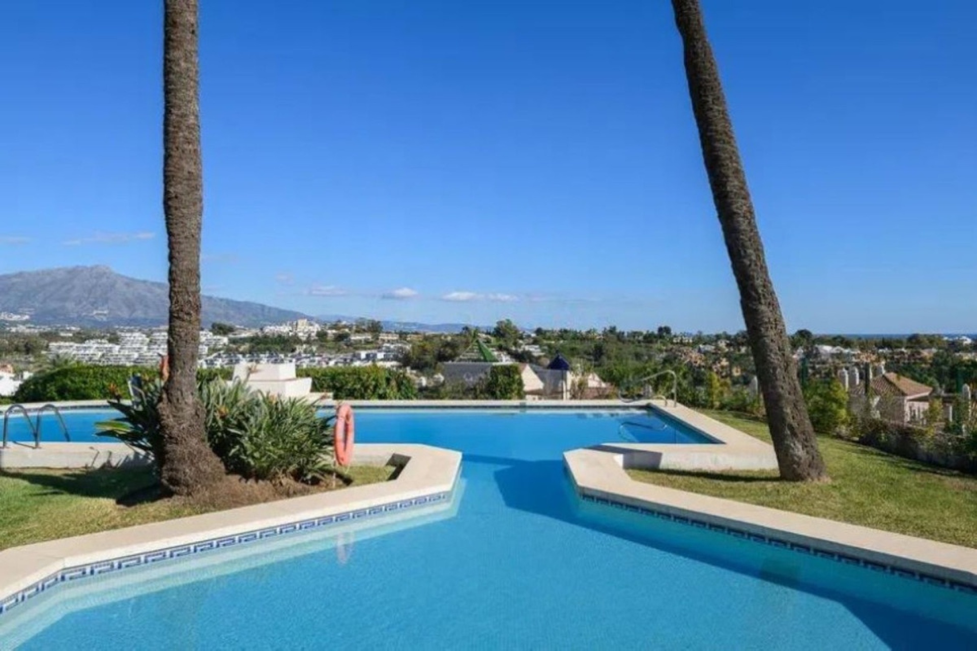 Resale - apartment - Estepona - Diana Park