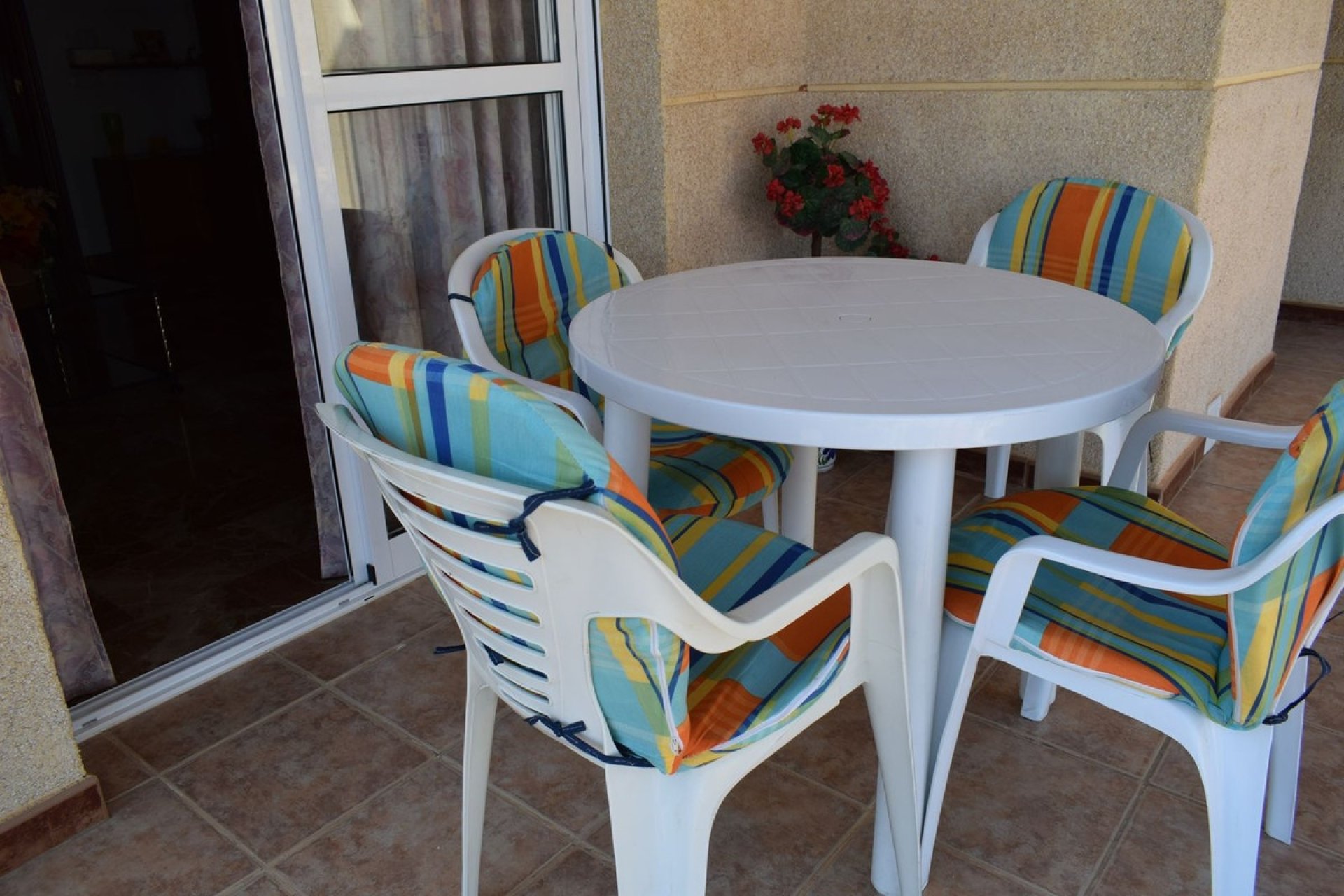 Resale - apartment - Estepona - El Morche