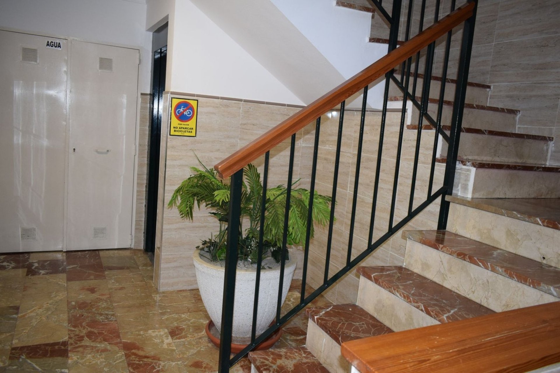 Resale - apartment - Estepona - El Morche