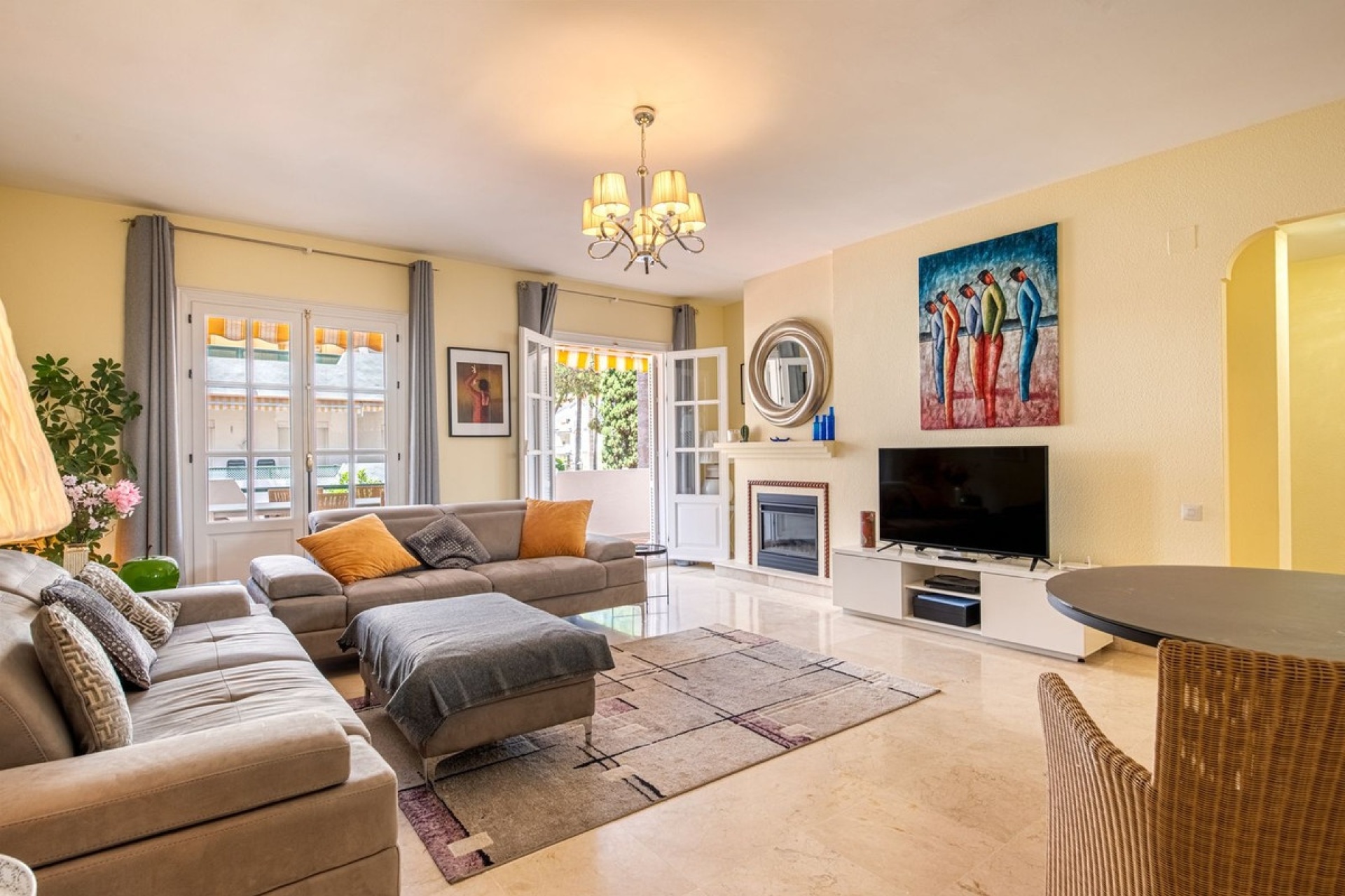 Resale - apartment - Estepona - El Presidente