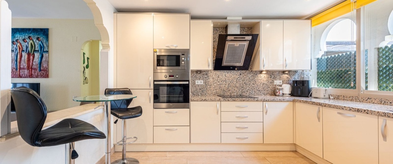 Resale - apartment - Estepona - El Presidente