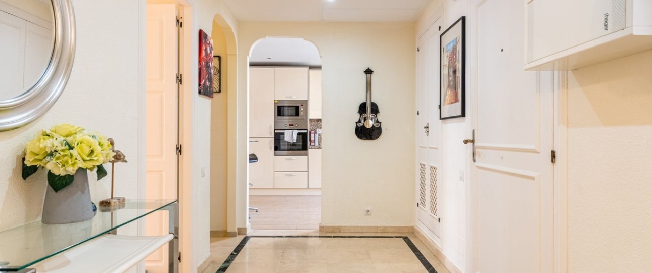 Resale - apartment - Estepona - El Presidente